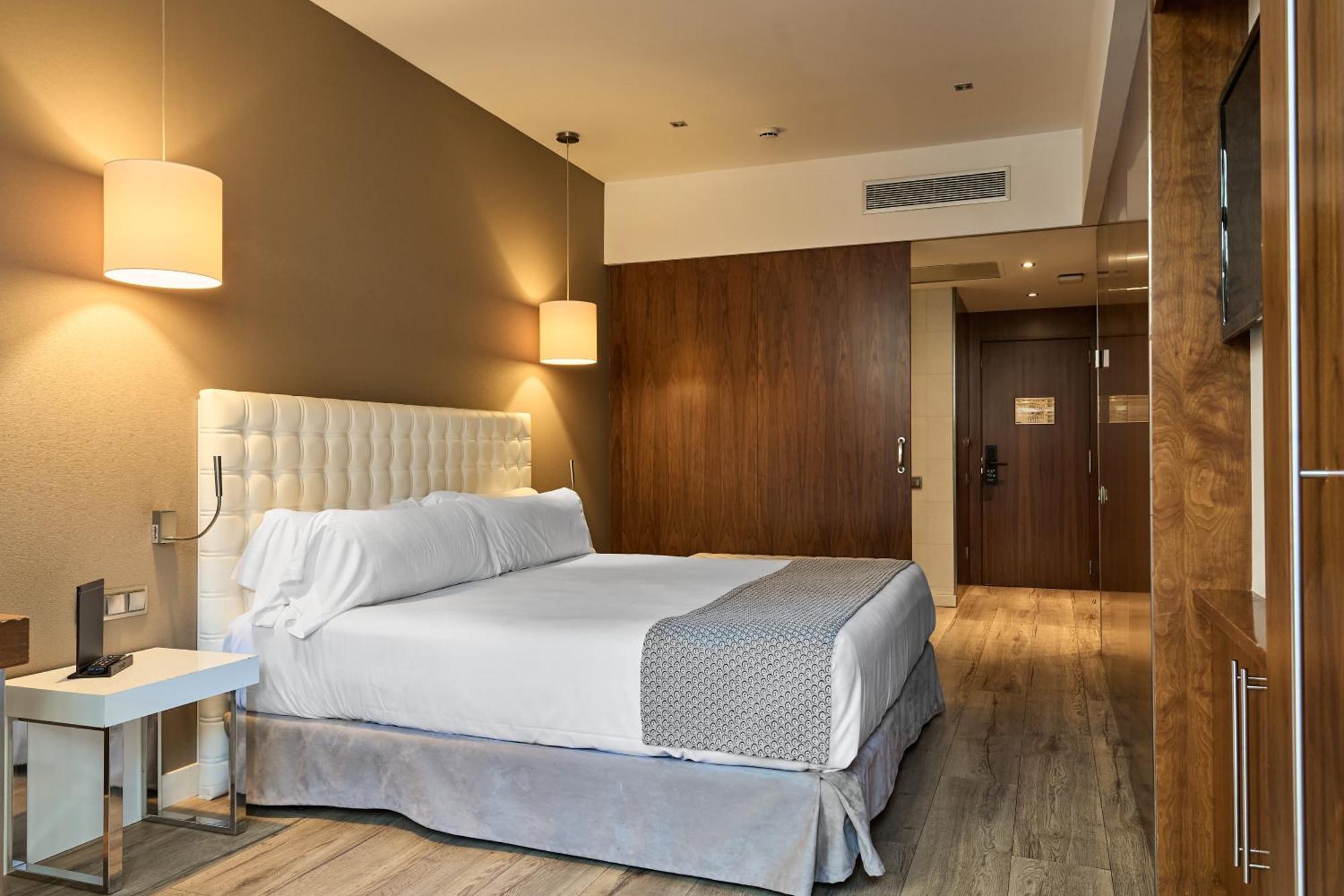 Habitación Doble Superior con terraza y piscina privada