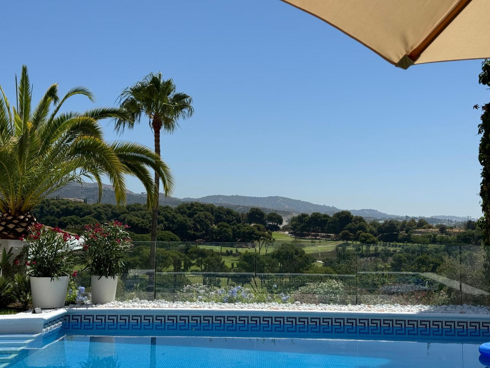 King Suite with Balcony,1657378010:JPEG