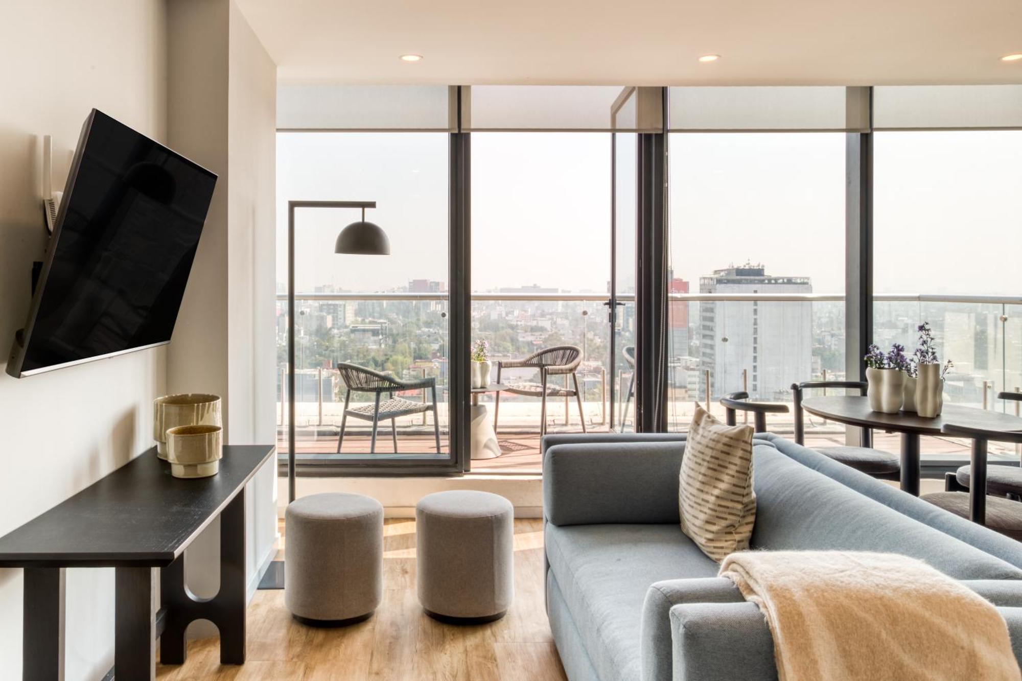 Apartamento de 2 dormitorios con balcón