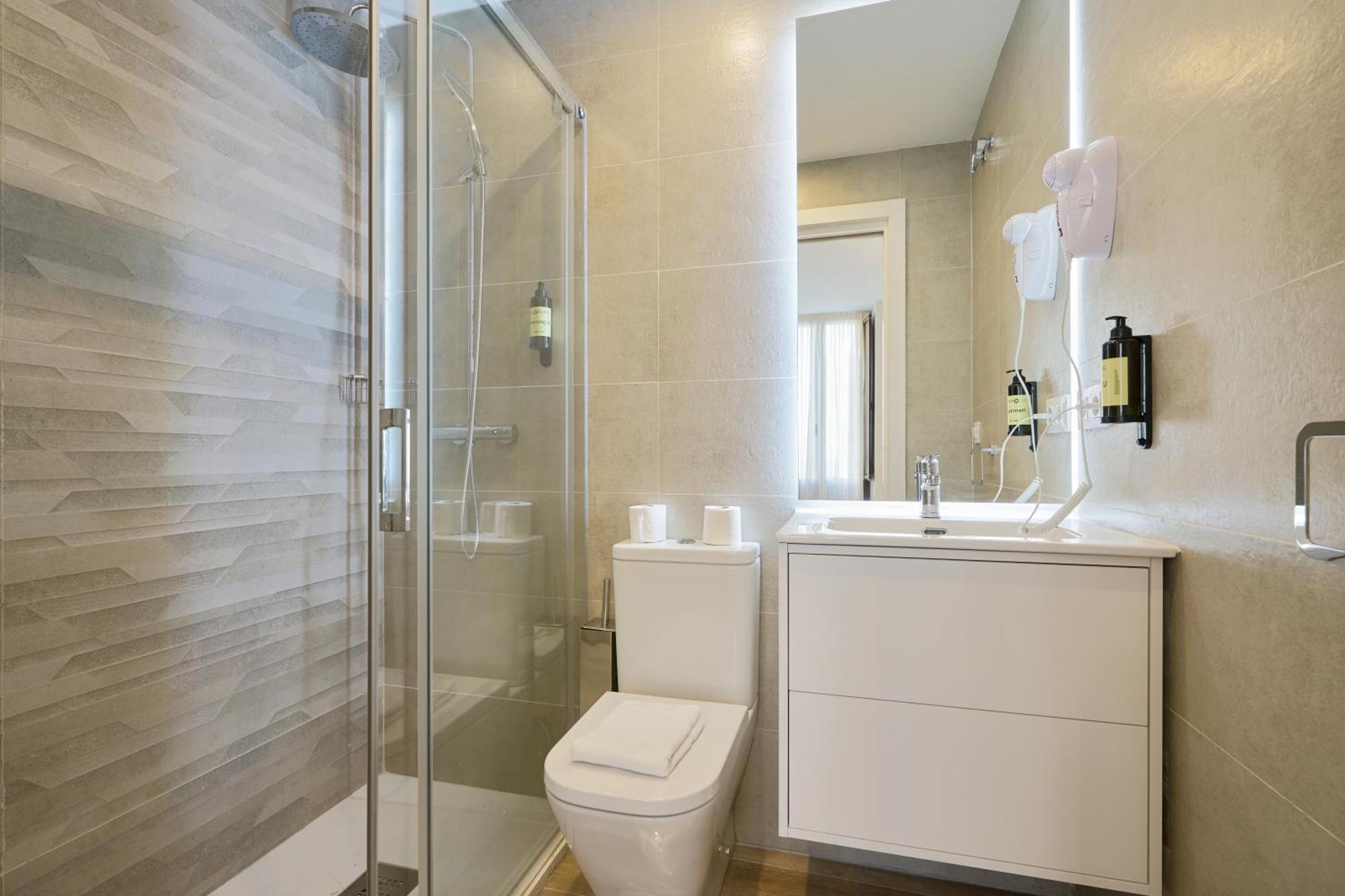 Three-Bedroom Deluxe Apartment,1628640855:JPEG