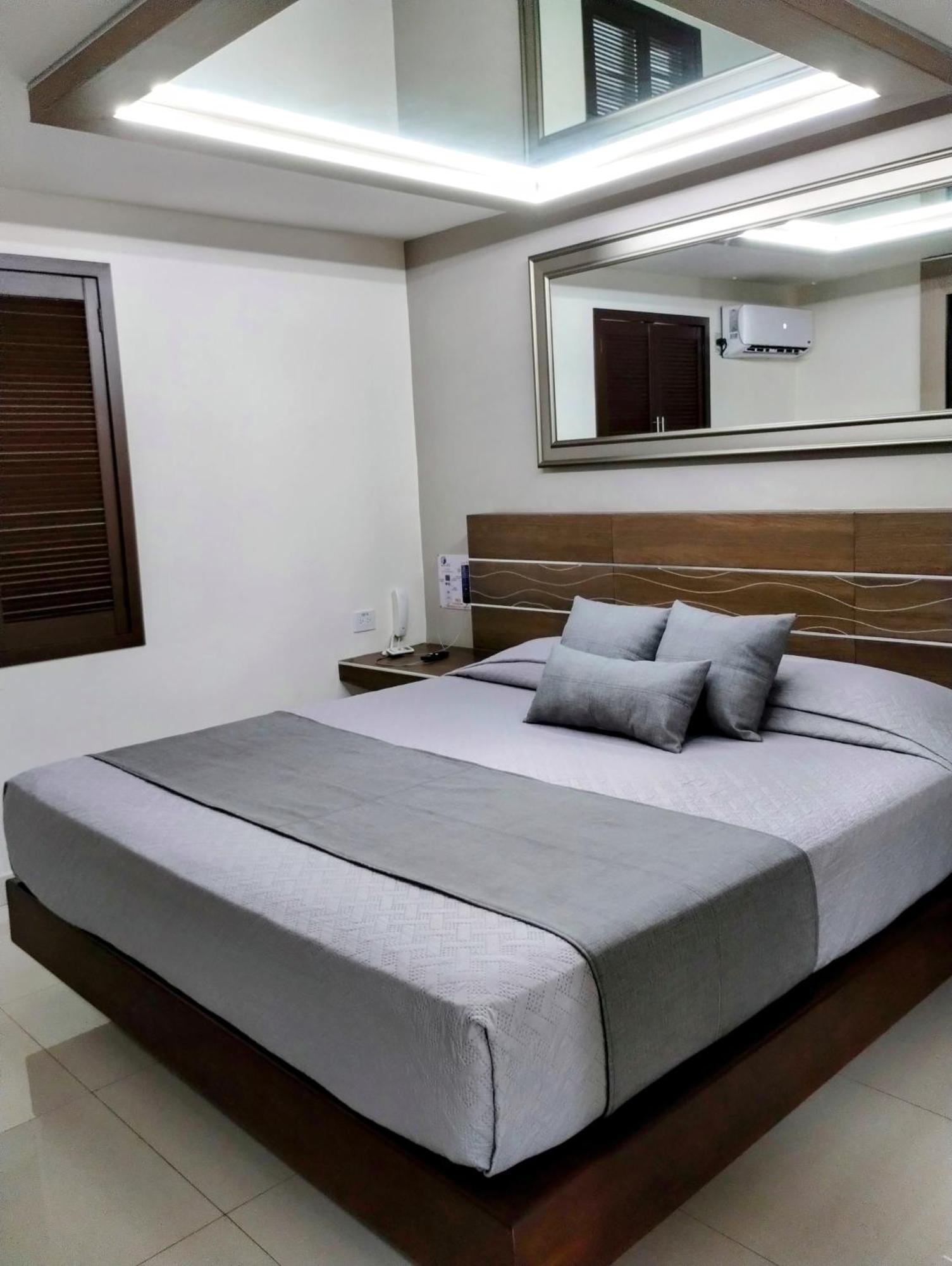 Suite con cama grande