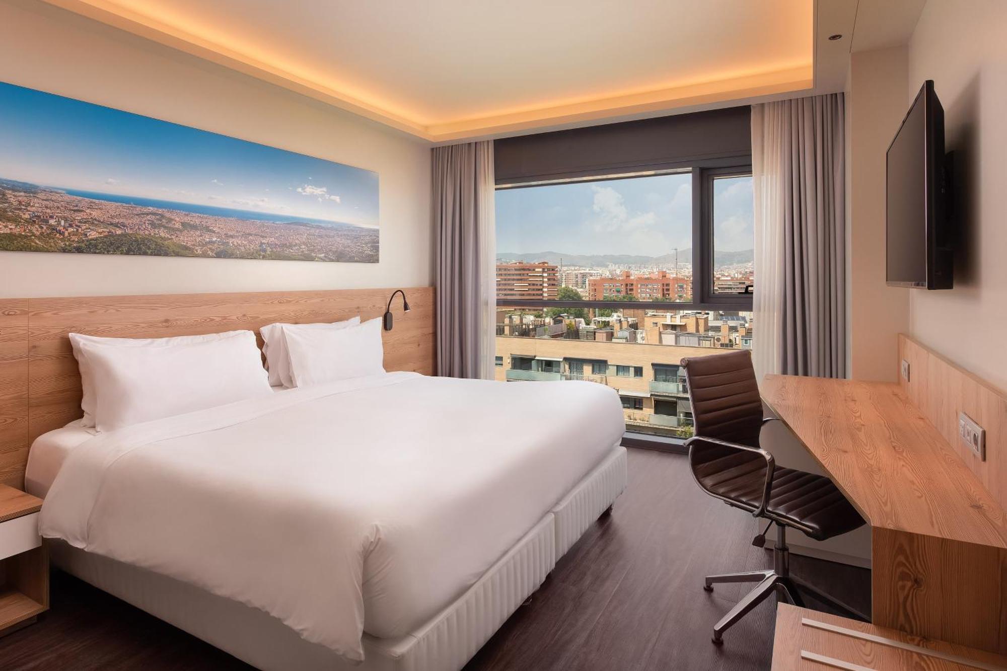 Habitación Premium con cama extragrande y vistas a la ciudad