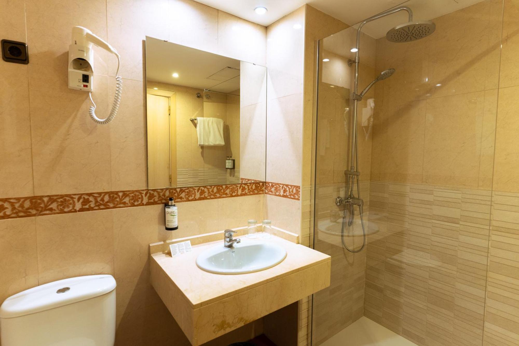 Habitación Doble Estándar con vistas a la ciudad