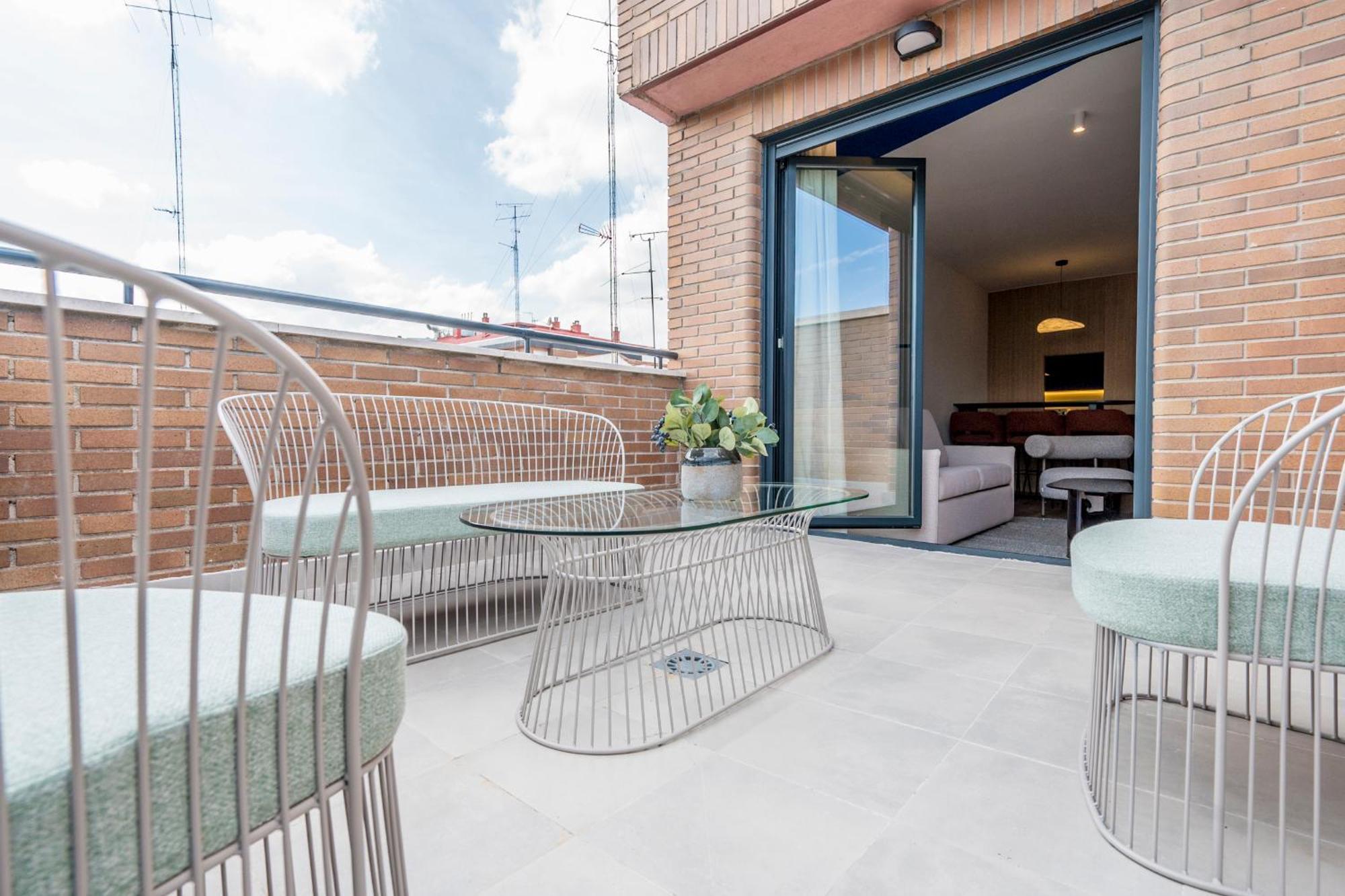 Ático con terraza y 2 dormitorios