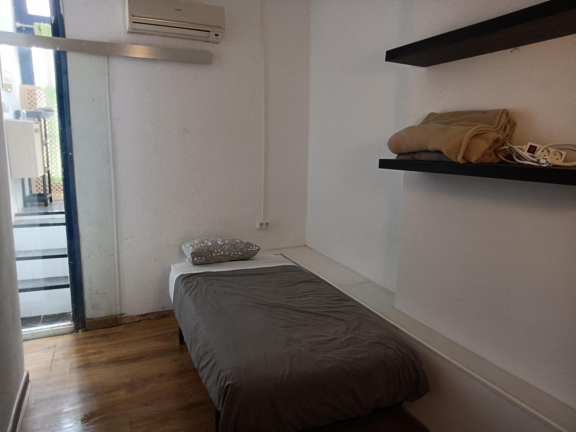 Habitación Individual con baño privado