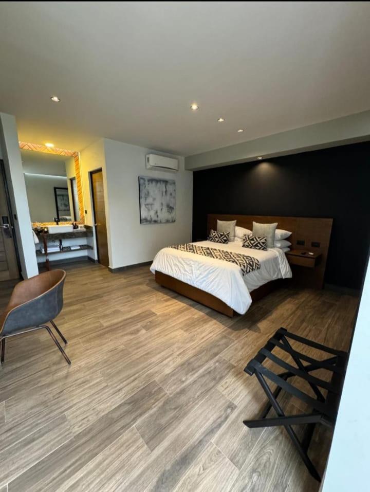 Concept Queen Room - Non-Smoking A