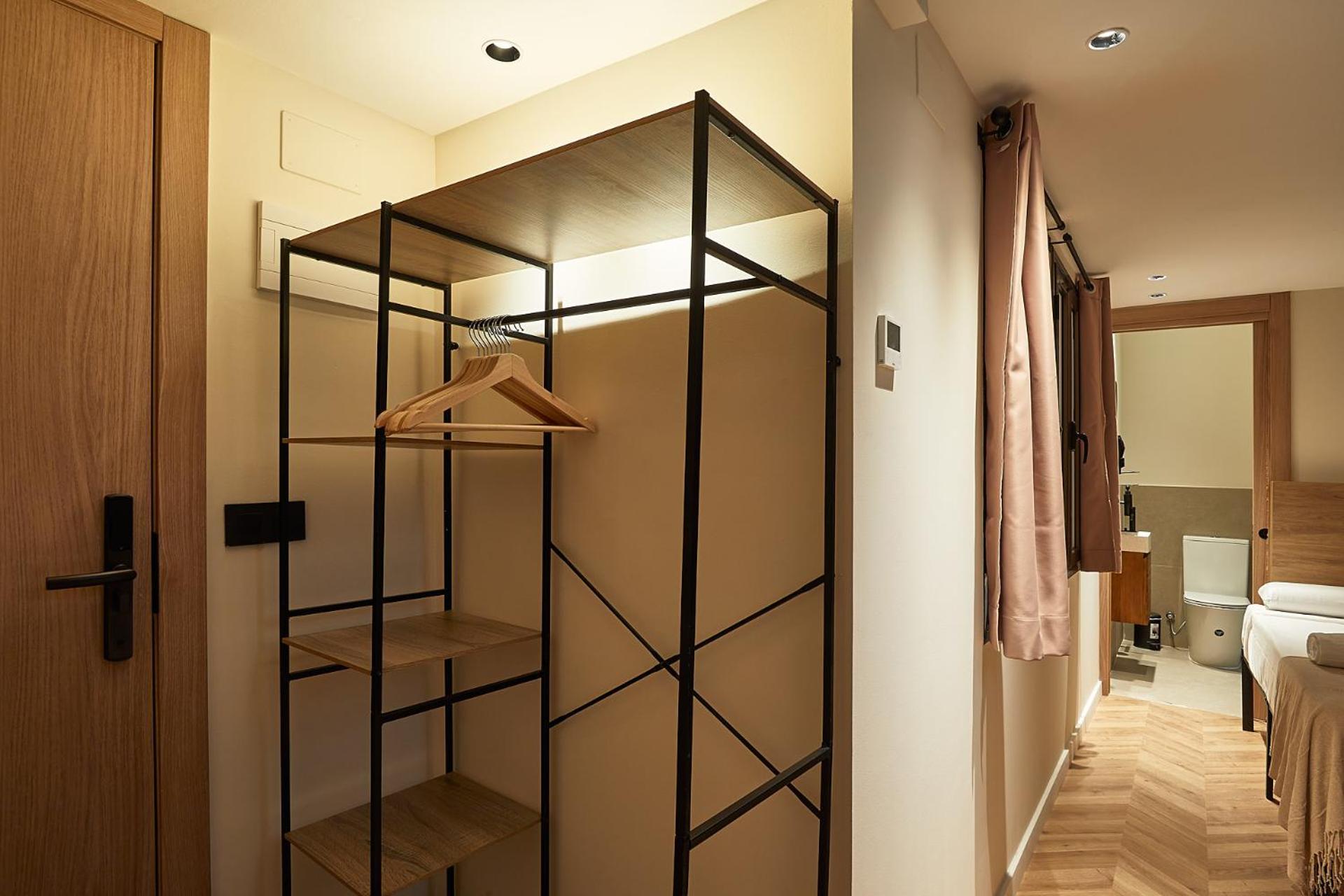 Habitación Doble con baño - 2 camas
