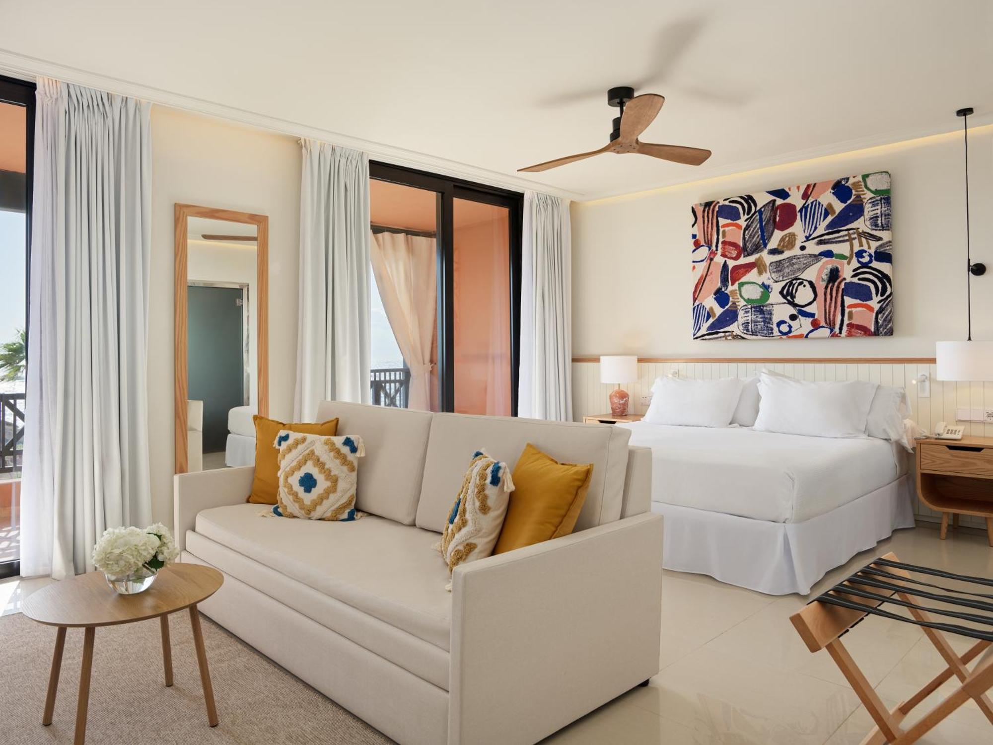 Junior Suite,1693273341:JPEG
