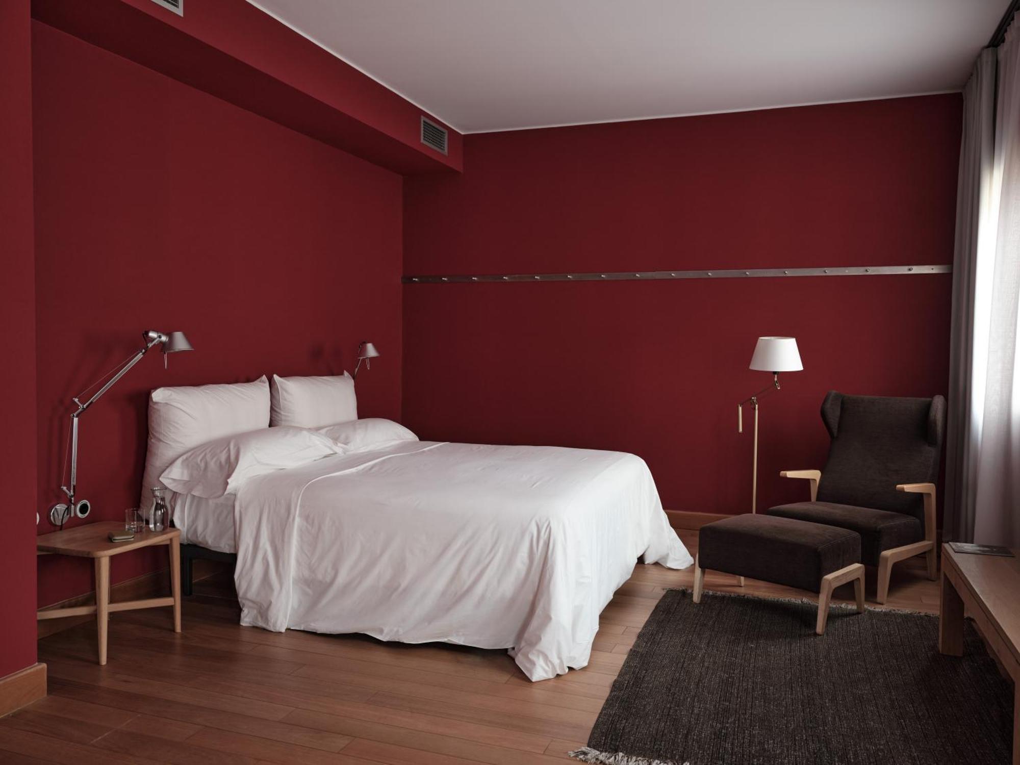 Deluxe King Room,1698865101:JPEG