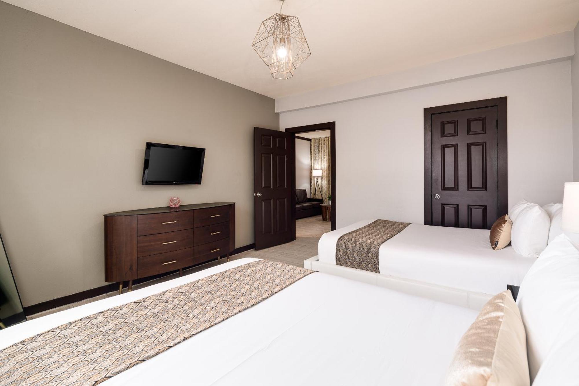 Suite Doble de 1 dormitorio con vistas al patio - Cama grande
