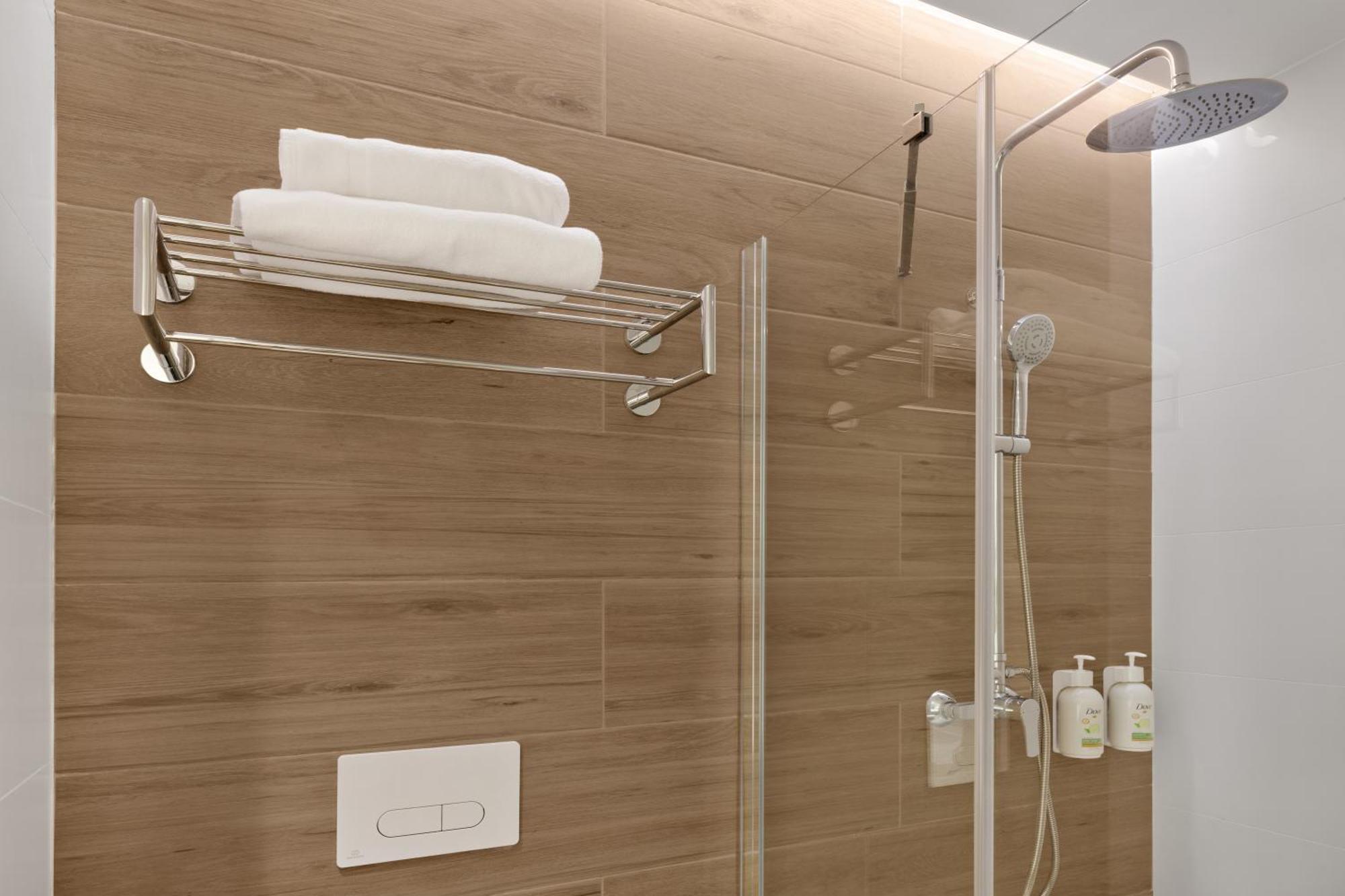 Double or Twin Room,1700384722:JPEG