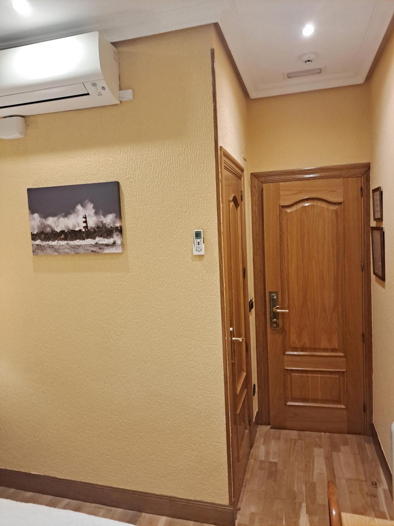 Single Room,1731482875:JPEG