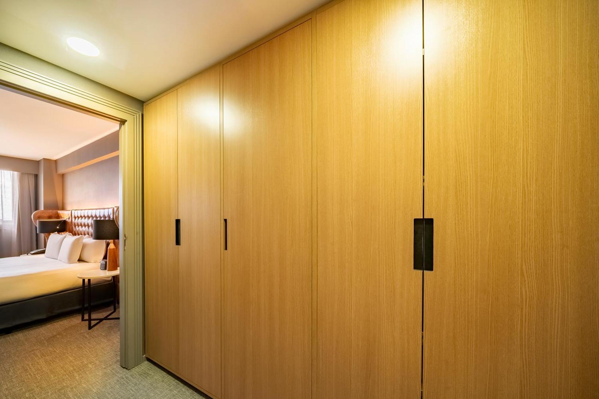 Suite Presidencial con acceso al salón executive - Cama extragrande