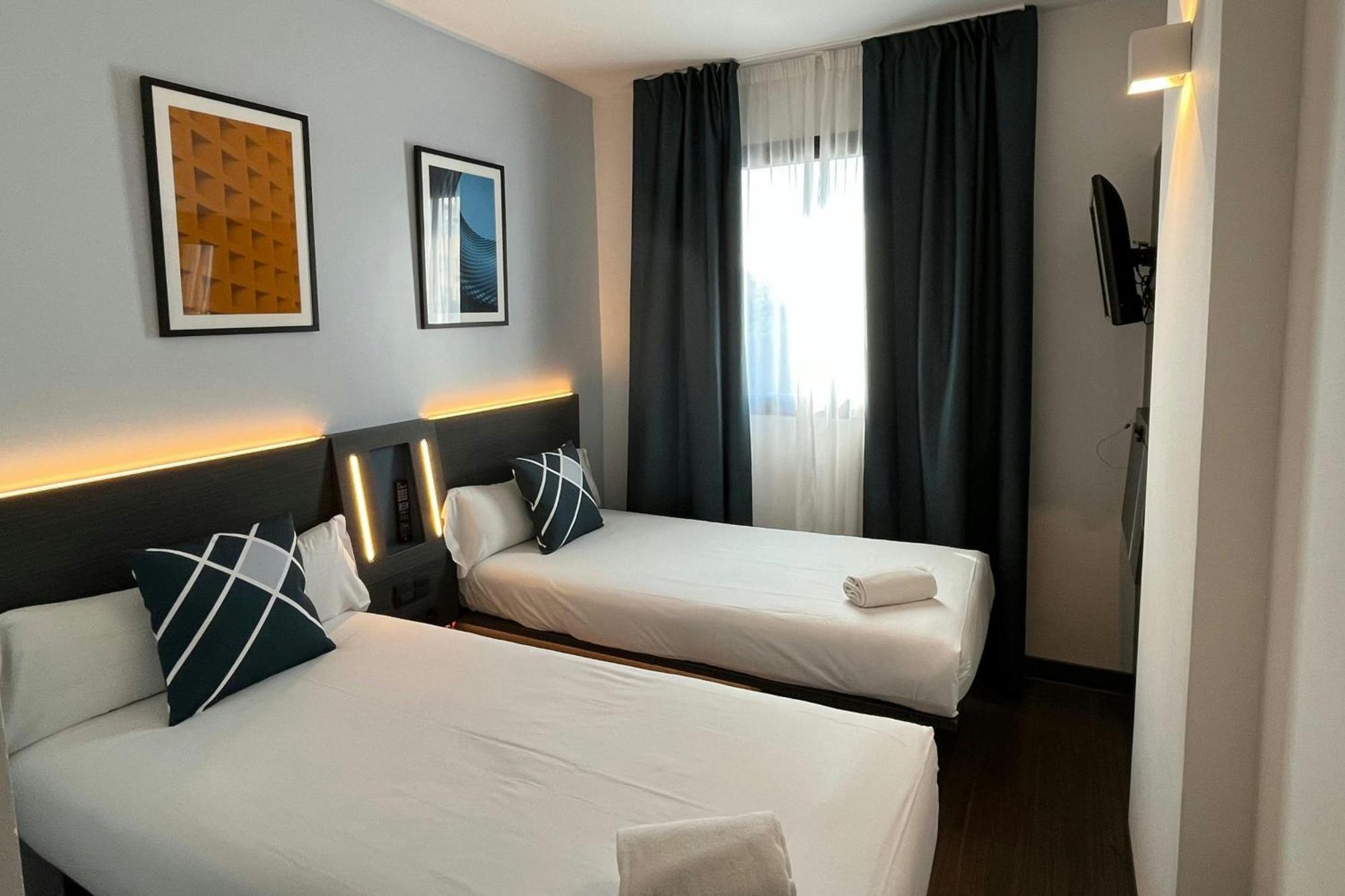Standard Twin Room,1766227394:JPEG