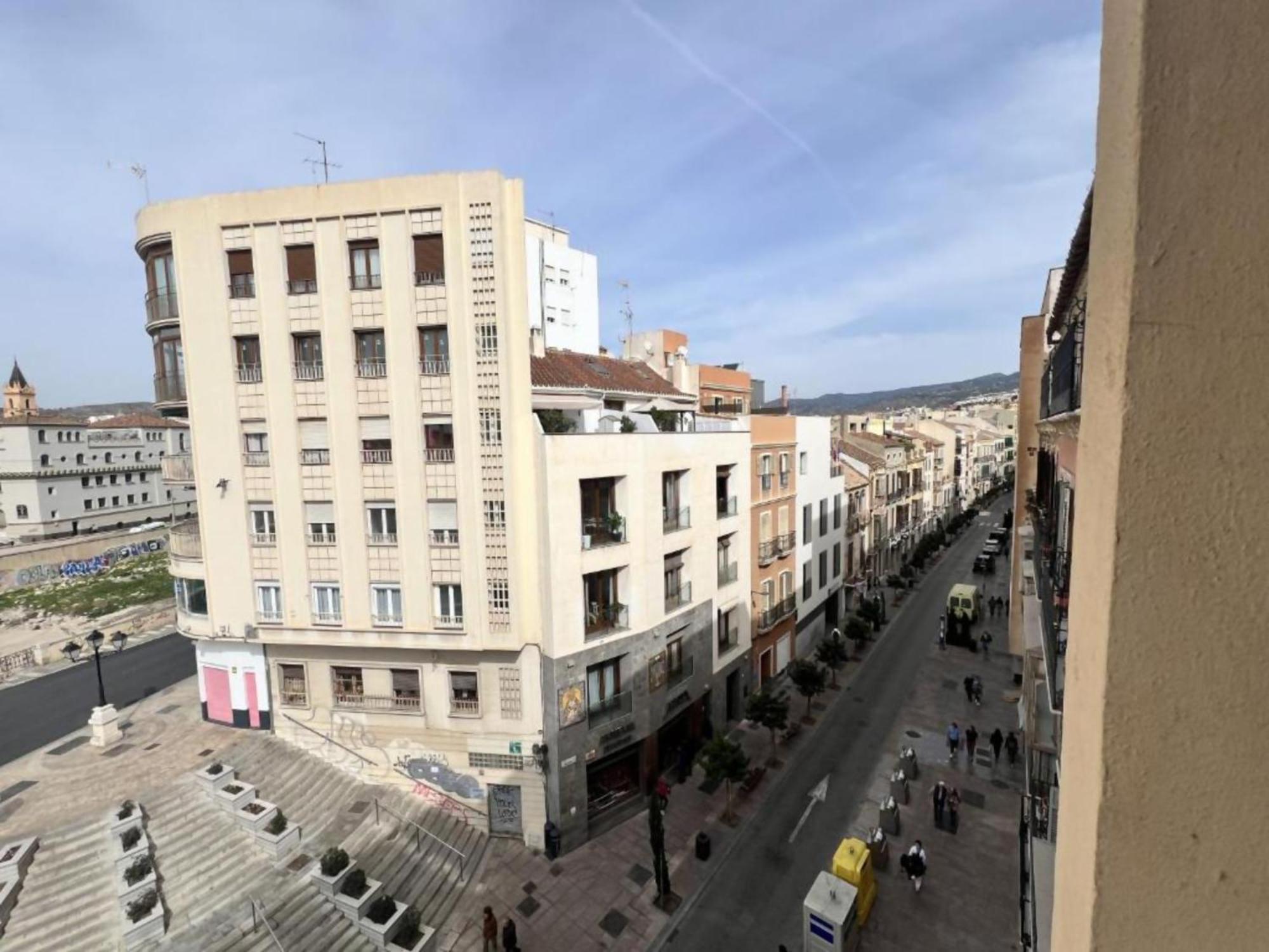 Suite City View,1766442902:JPEG
