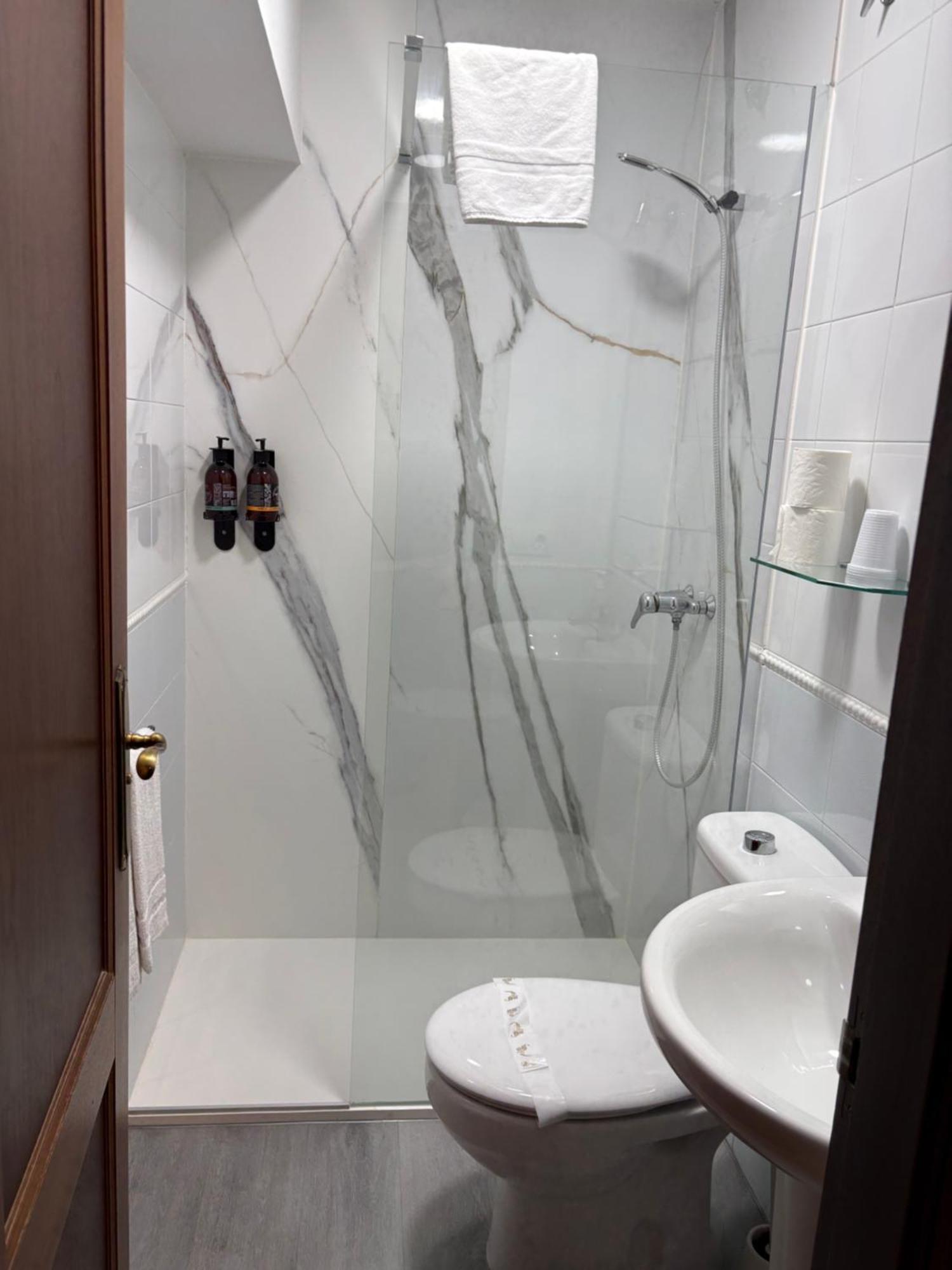 Habitación Triple con baño privado