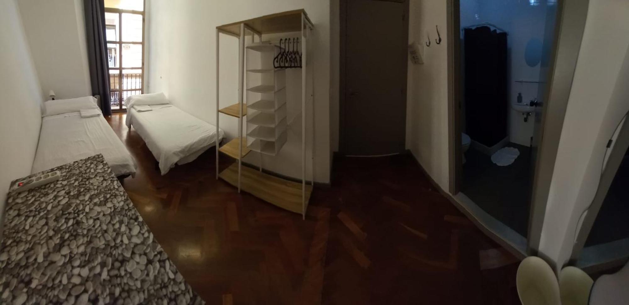 Habitación Doble con baño privado - 2 camas