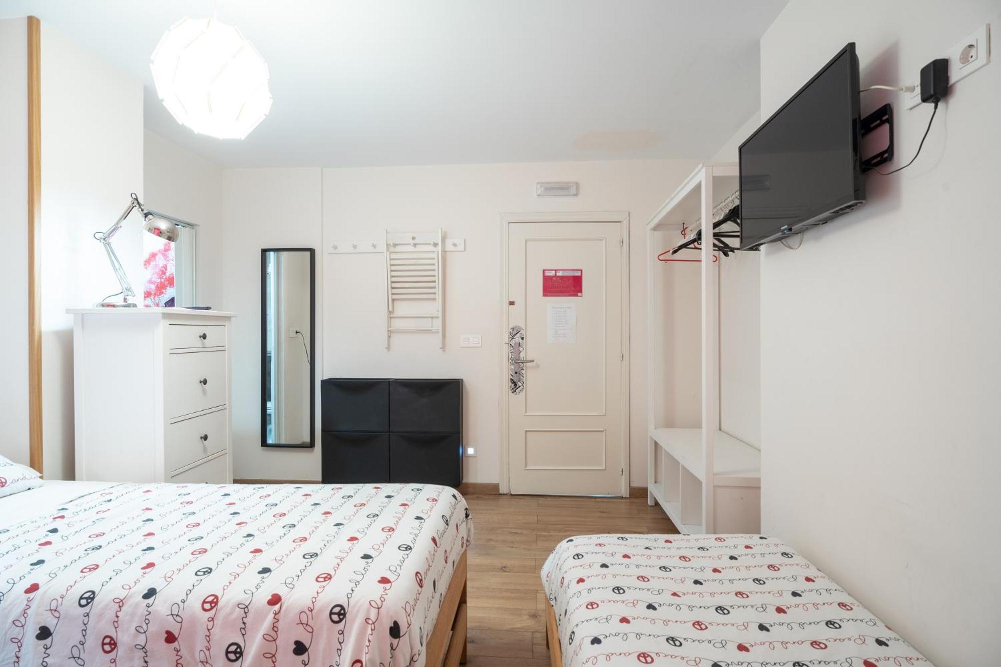 Habitación Triple con vistas a la ciudad