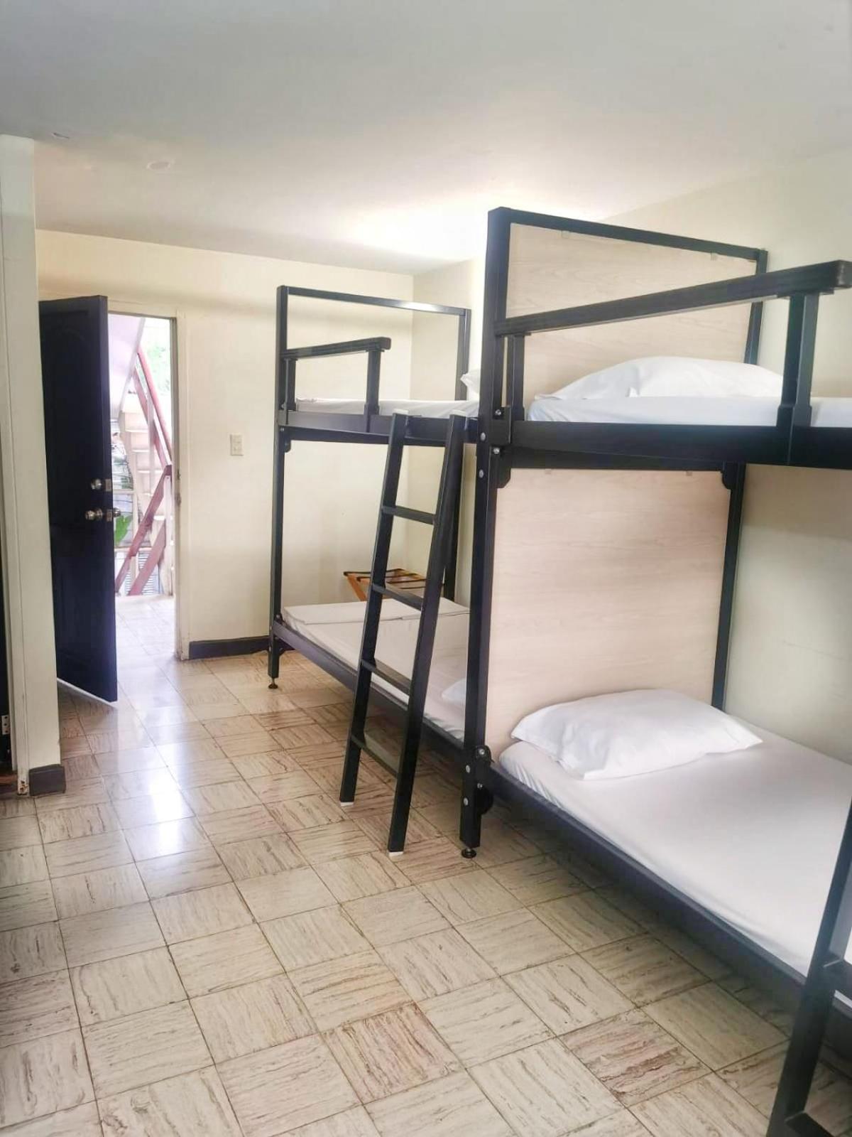 Habitación Compartida Mixta de 6 camas