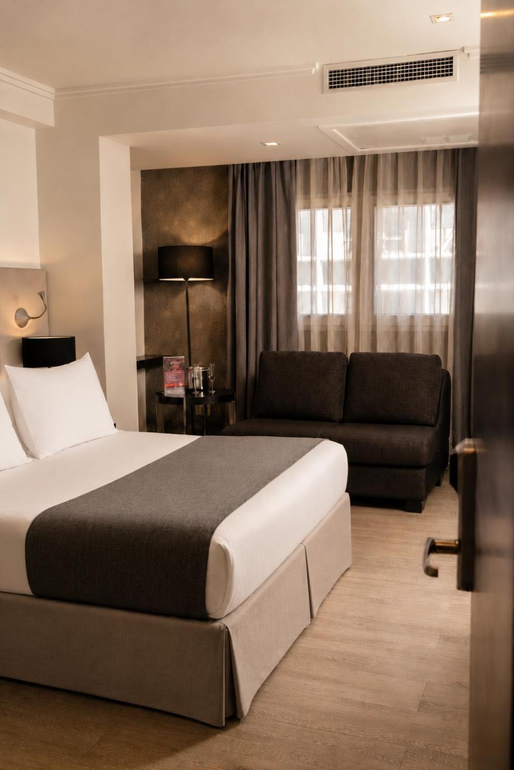 Double Room,1771626258:JPEG
