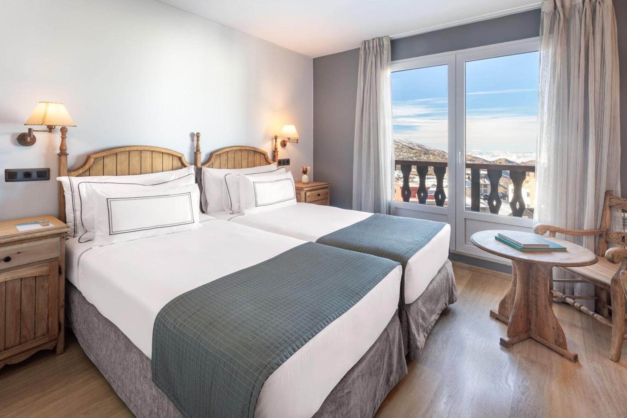 Habitación Melia con vistas a la montaña