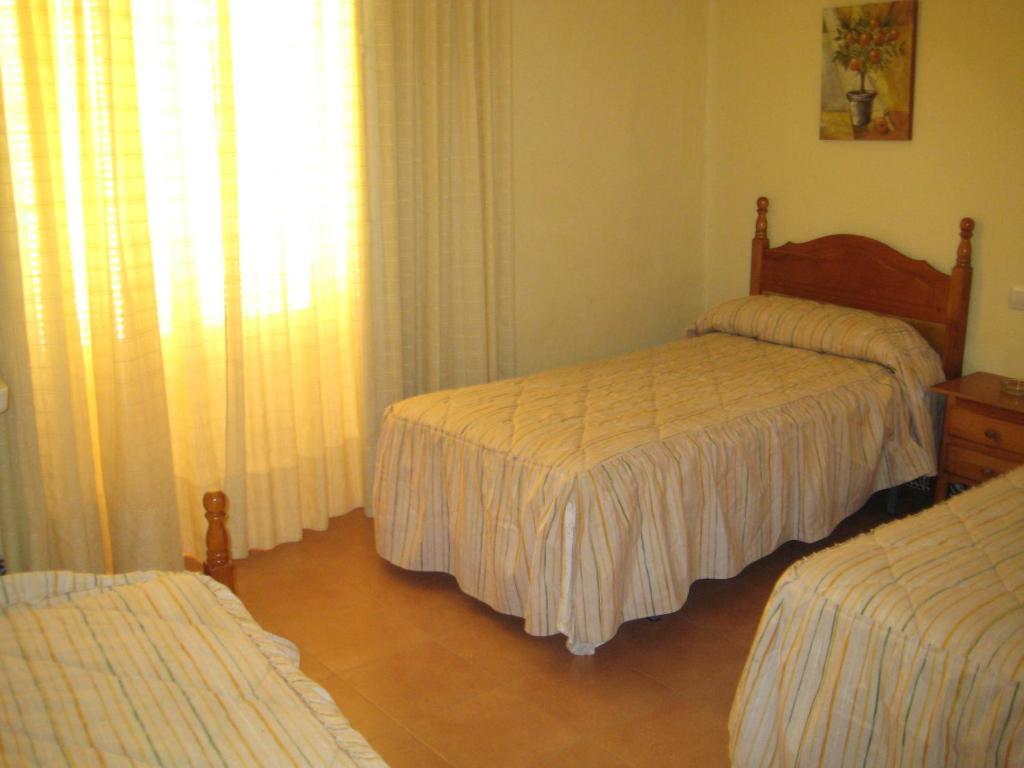 Triple Room with Shared Bathroom,52144076:JPEG