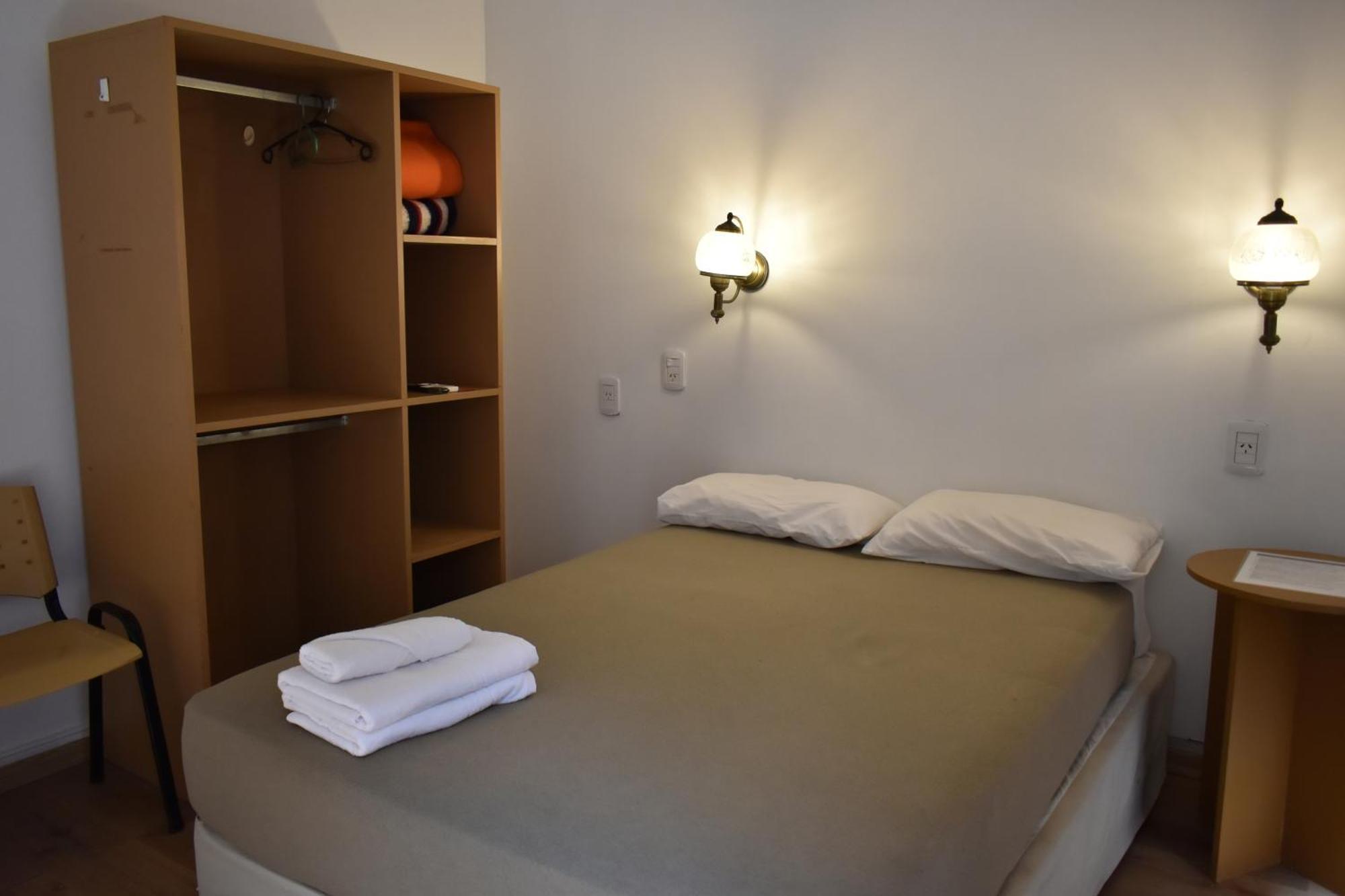 Habitación Doble con baño privado externo