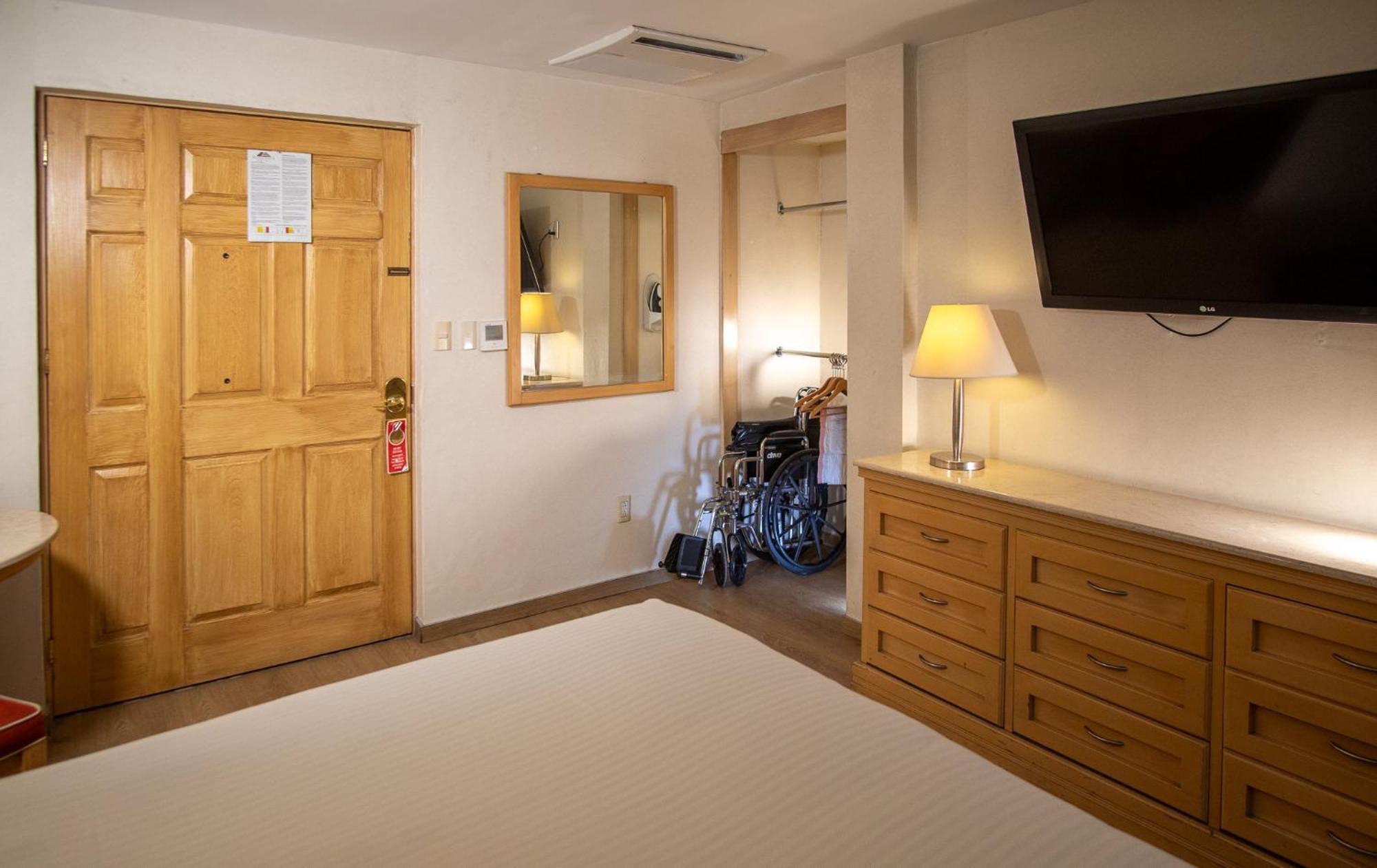 Habitación con cama grande - Adaptada para personas de movilidad reducida - No fumadores