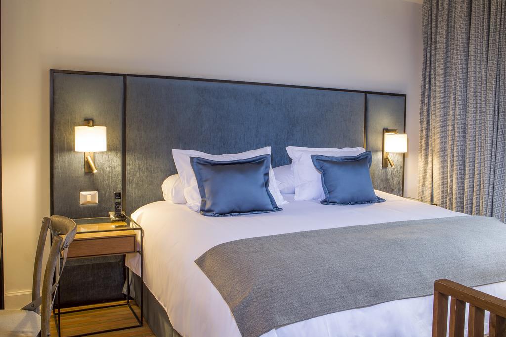 Standard Double or Twin Room,713219428:JPEG