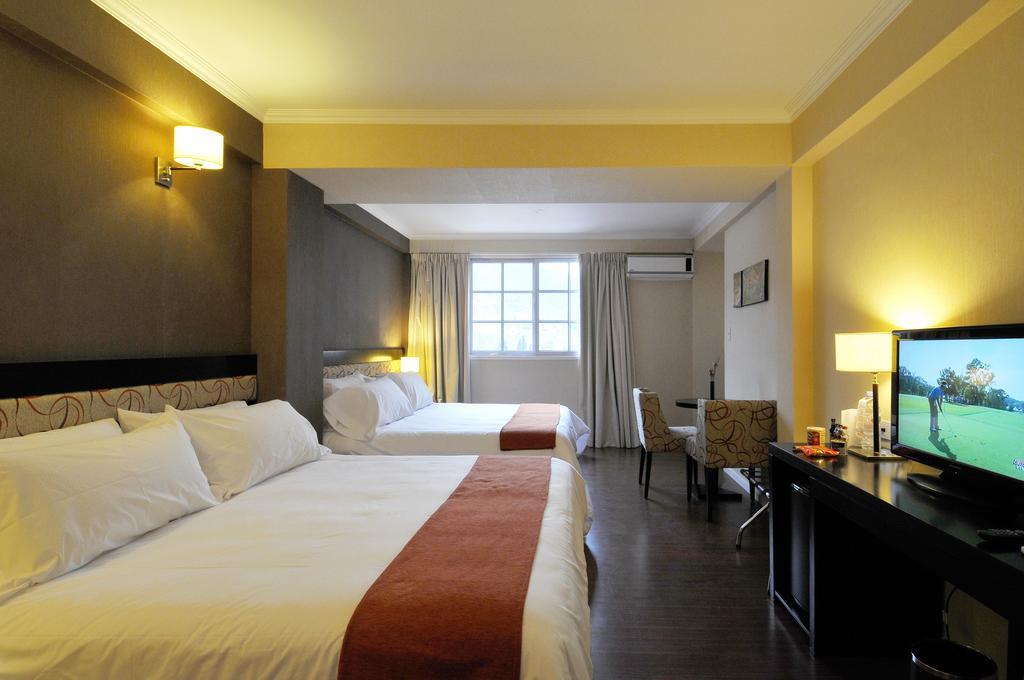 Family Double Room,255354101:JPEG