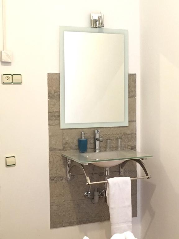 Habitación Doble con baño compartido - 2 camas