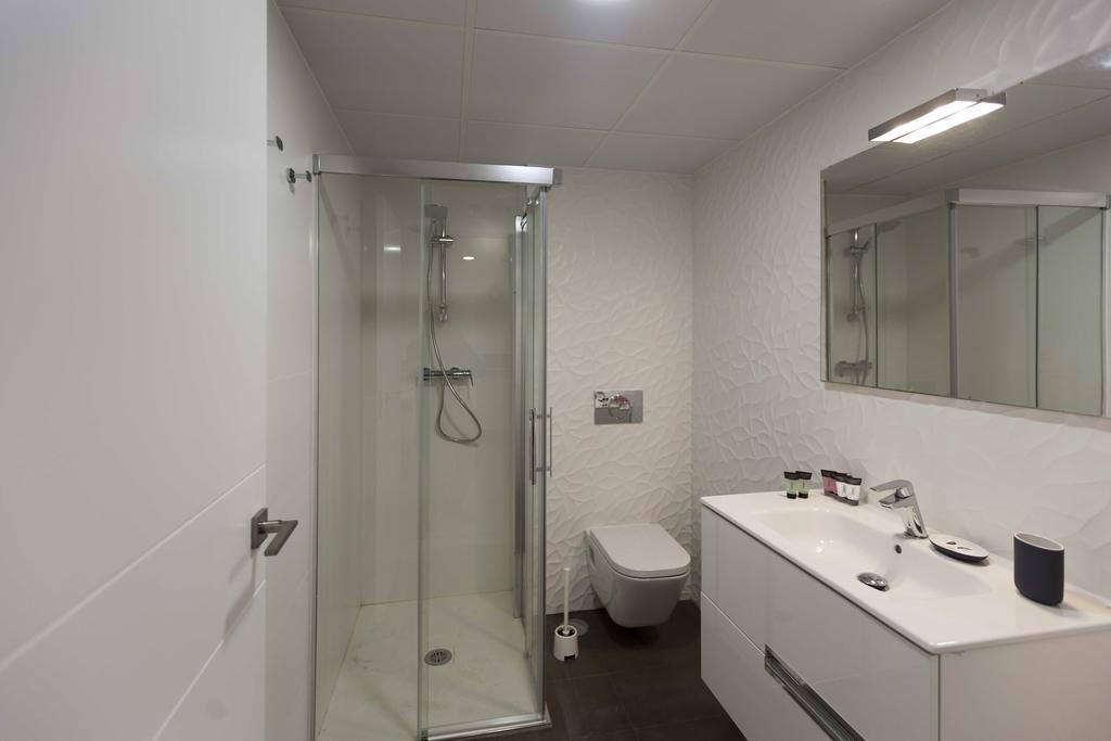 Apartamento con balcón