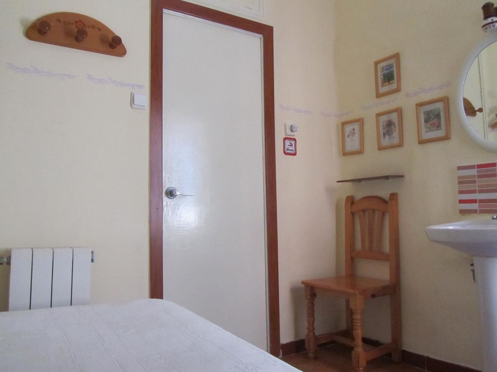 Habitación Individual con baño compartido