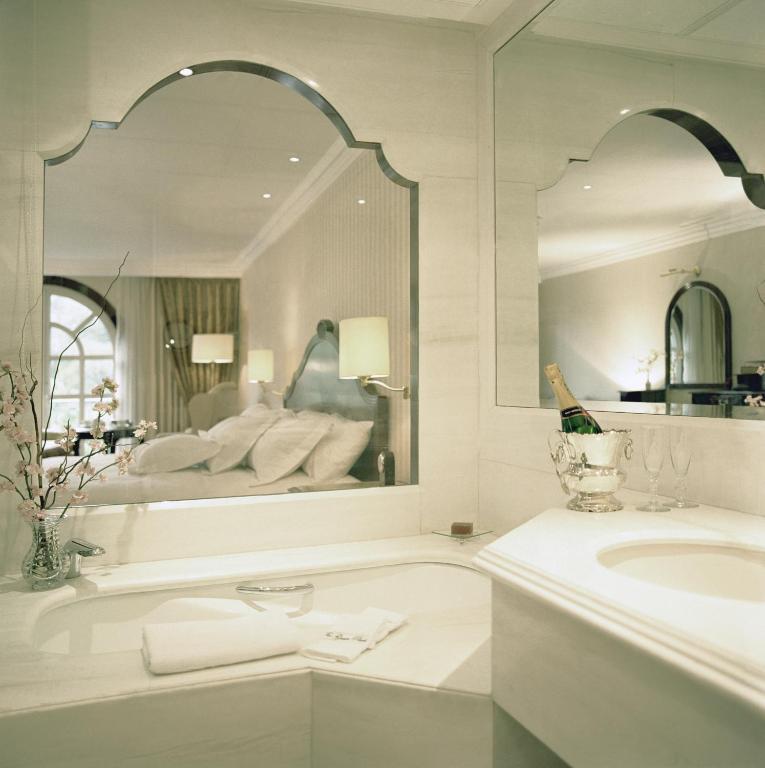 Suite Deluxe con vistas al parque