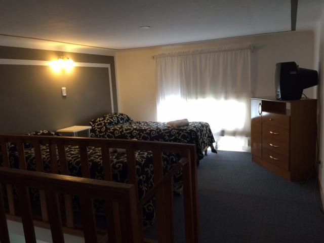 Studio - Split Level,450222495:JPEG