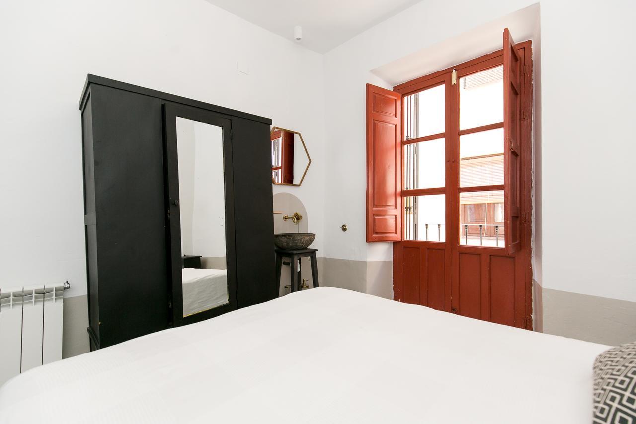 Double Room with Shared Bathroom,507201690:JPEG