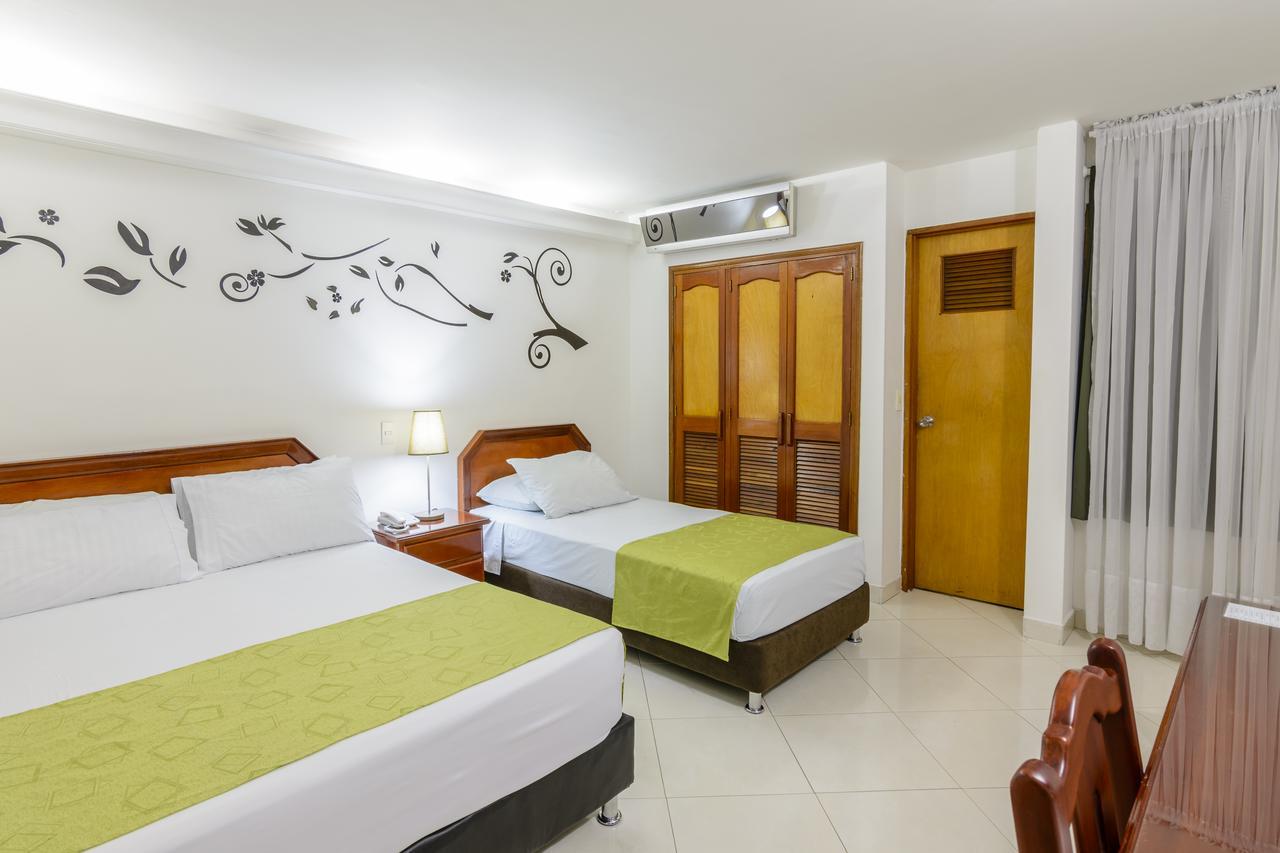 Triple Room,532536240:JPEG