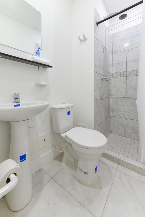 Habitación Triple Confort con ducha