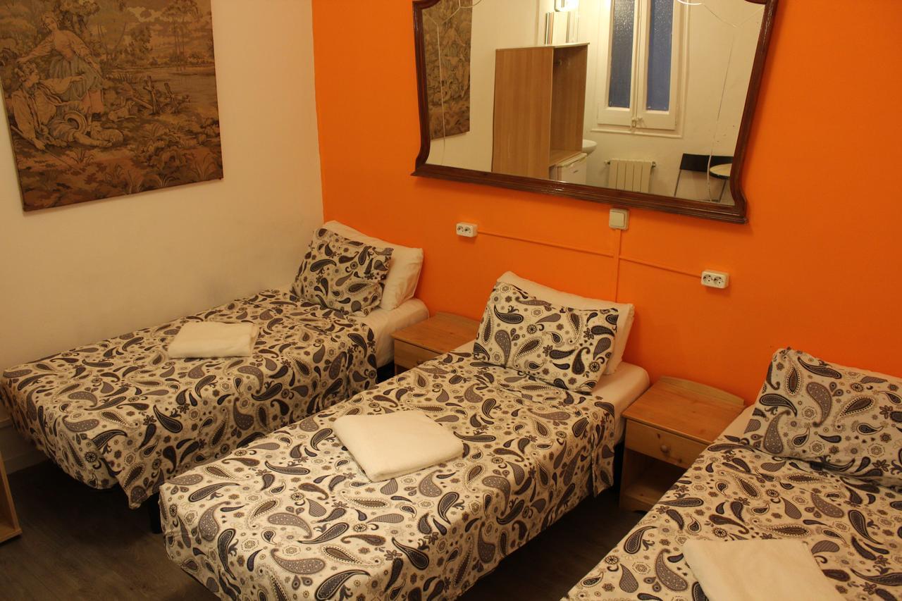 Habitación Triple con baño compartido
