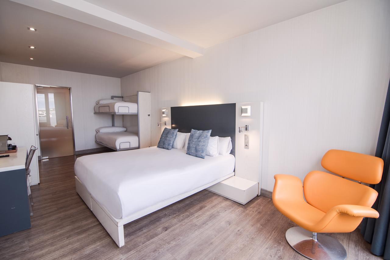 Habitación Cuádruple con balcón