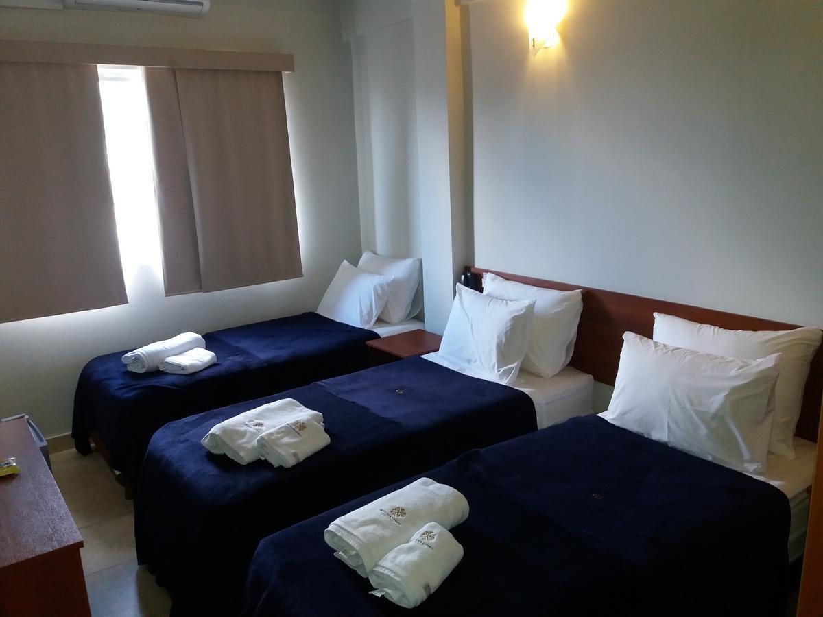 Habitación Triple Confort con ducha