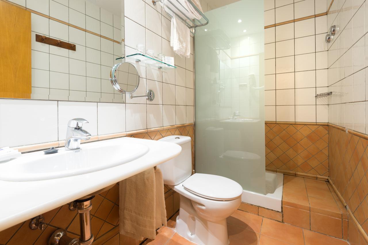 Double or Twin Room,1015168252:JPEG