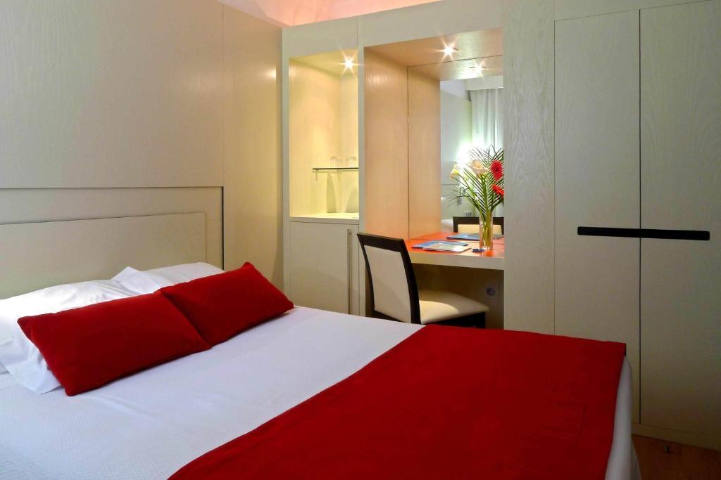 Habitación Doble pequeña (2 adultos)