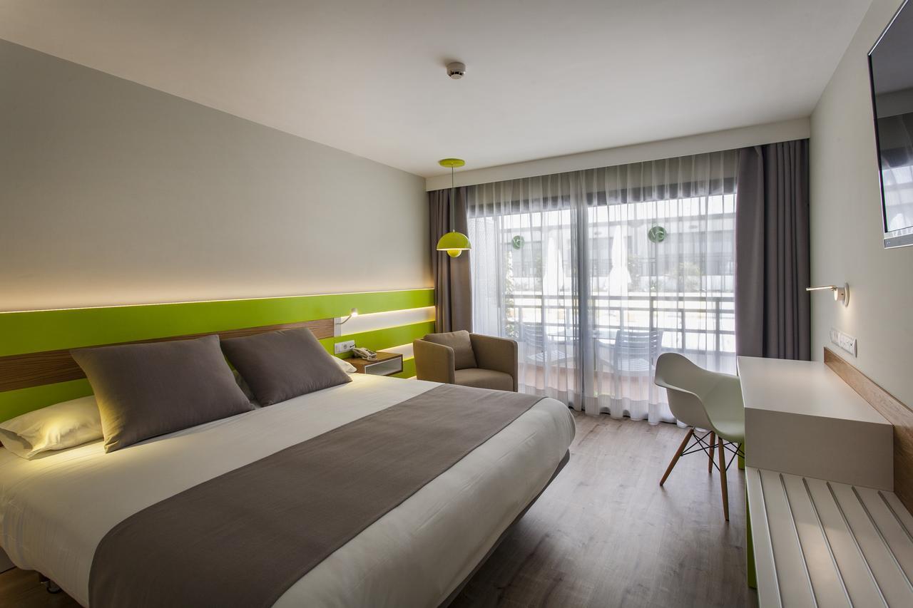 Standard Double Room,663694713:JPEG