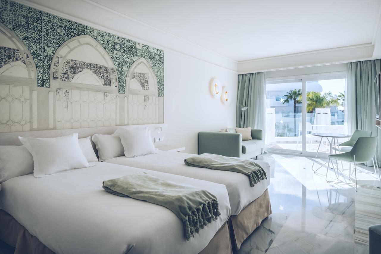 Superior Double or Twin Room,665704914:JPEG