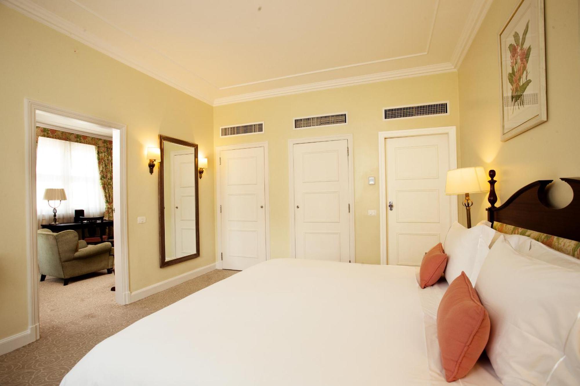 Suite de 1 dormitorio con vistas a la avenida
