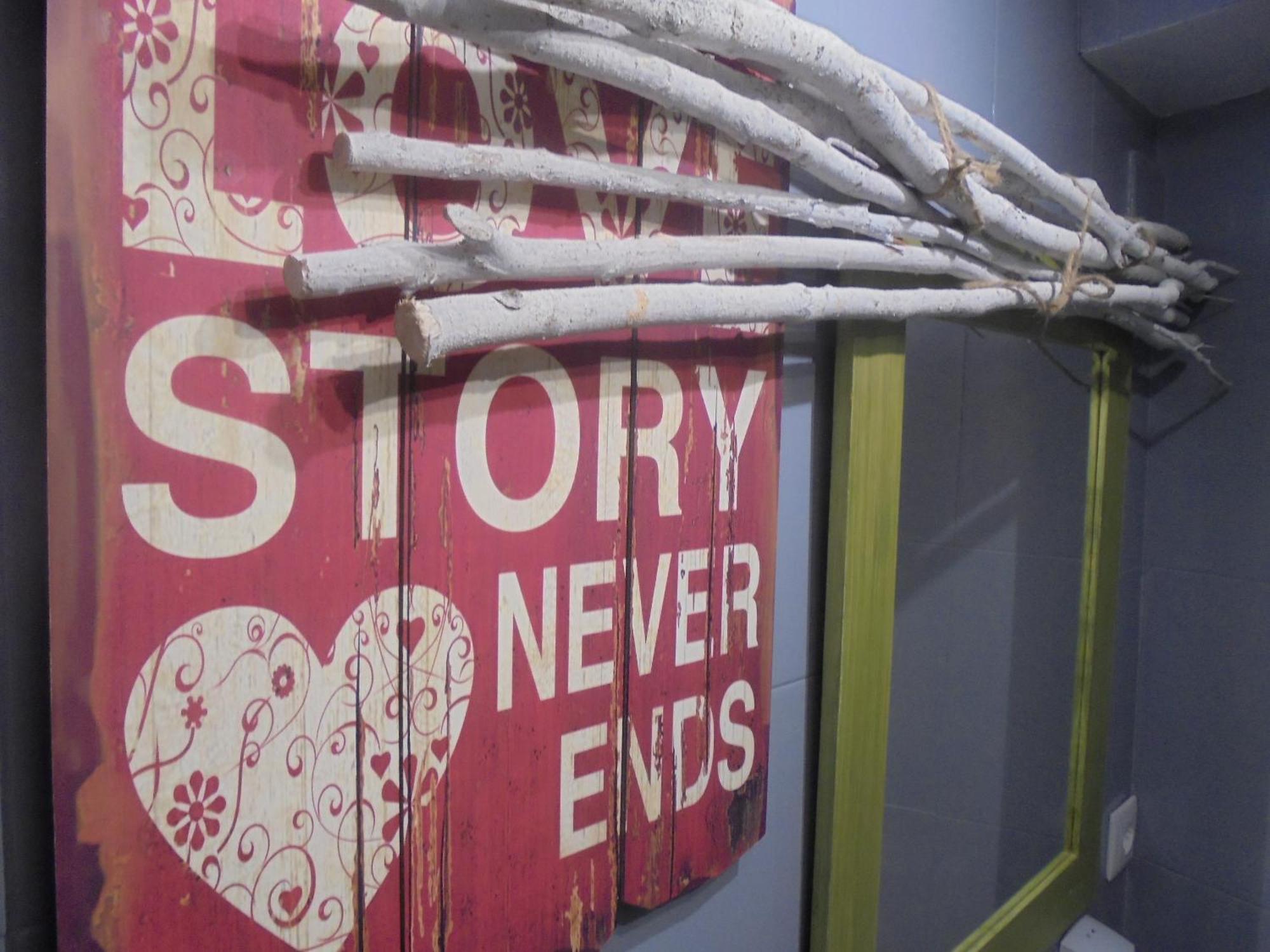 Double Room with Private External Bathroom,761593081:JPEG