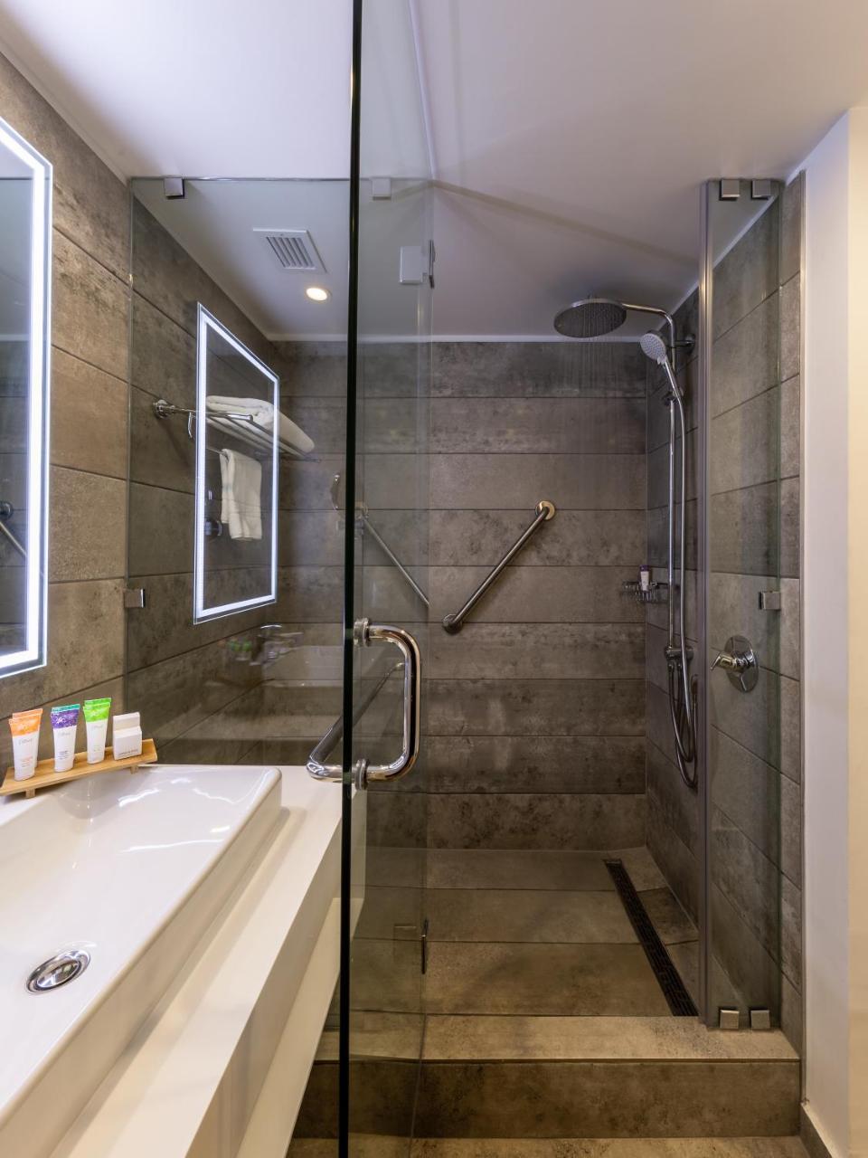 Superior King Room with Sofa,776684968:JPEG