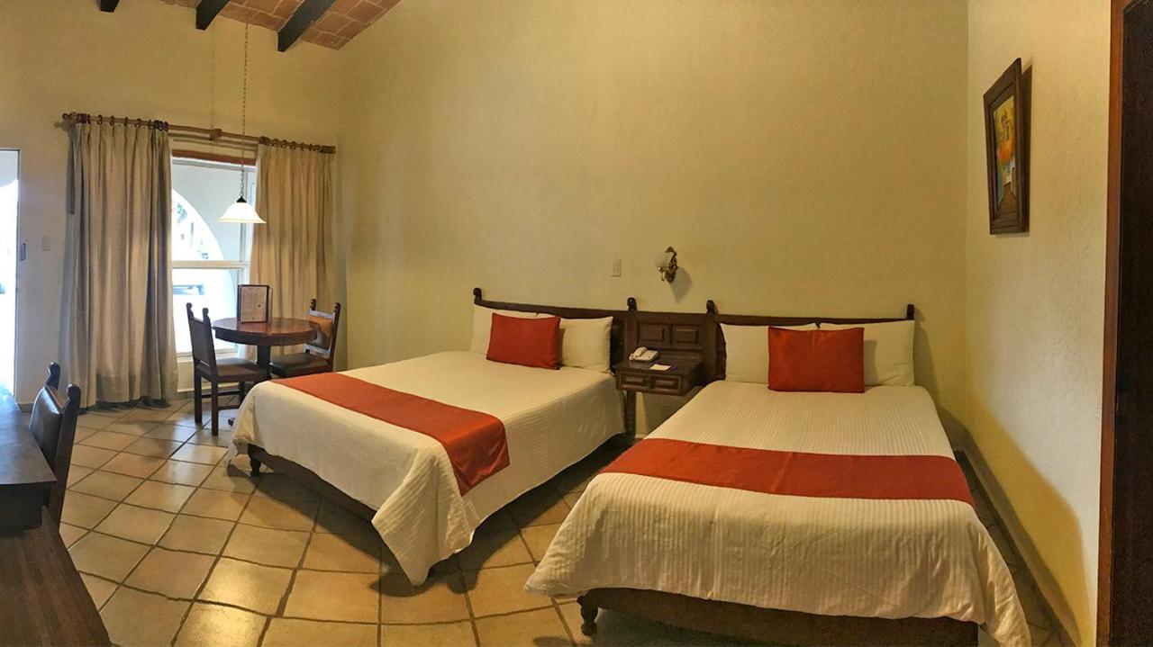 Twin Room,759399839:JPEG