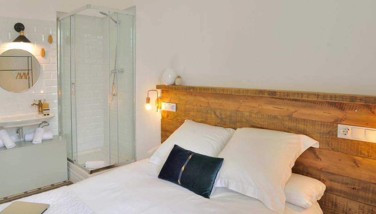 Habitación Doble con balcón y baño compartido - 1 o 2 camas